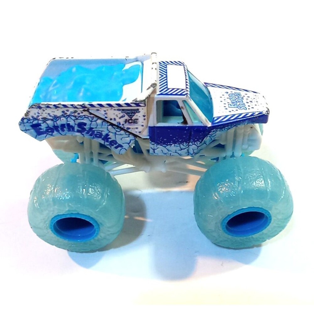 Monster Jam Fire & Ice Earth Shaker Walmart Exclusive 2024